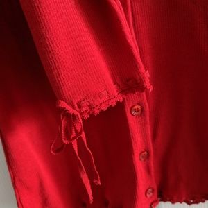 DÔEN DEMI CARDIGAN SWEATER -- CHERRY RED Size L